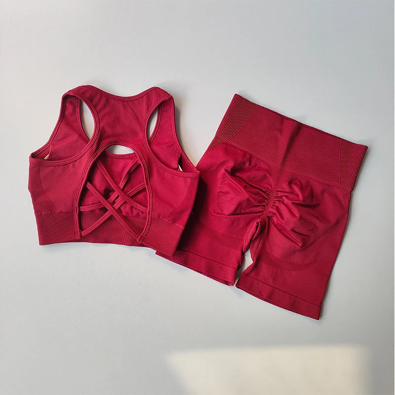 Set seamless donna 2025 – top sportivo e shorts vita alta, look fitness elegante e funzionale
