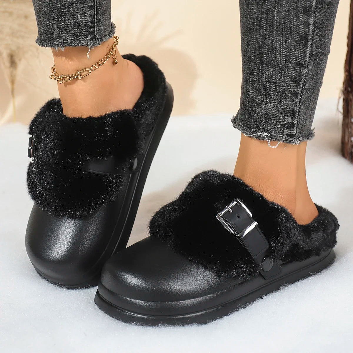 Women EVA Thick Sole Fur Slippers Closed Toe Fluffy Warm Home Slippers Woman Buckle Fashion Slip-on Cover Head Cotton Slippers