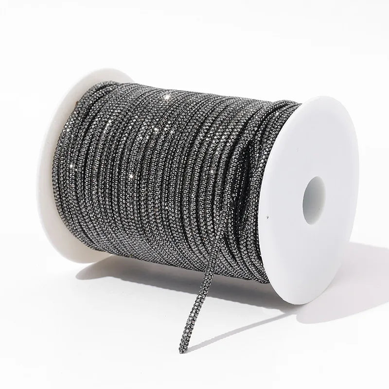 Corda in Cotone con Strass in Vetro 4 mm – 5 Metri Applicabile con Ferro o Cucitura per Abiti, Borse e Scarpe