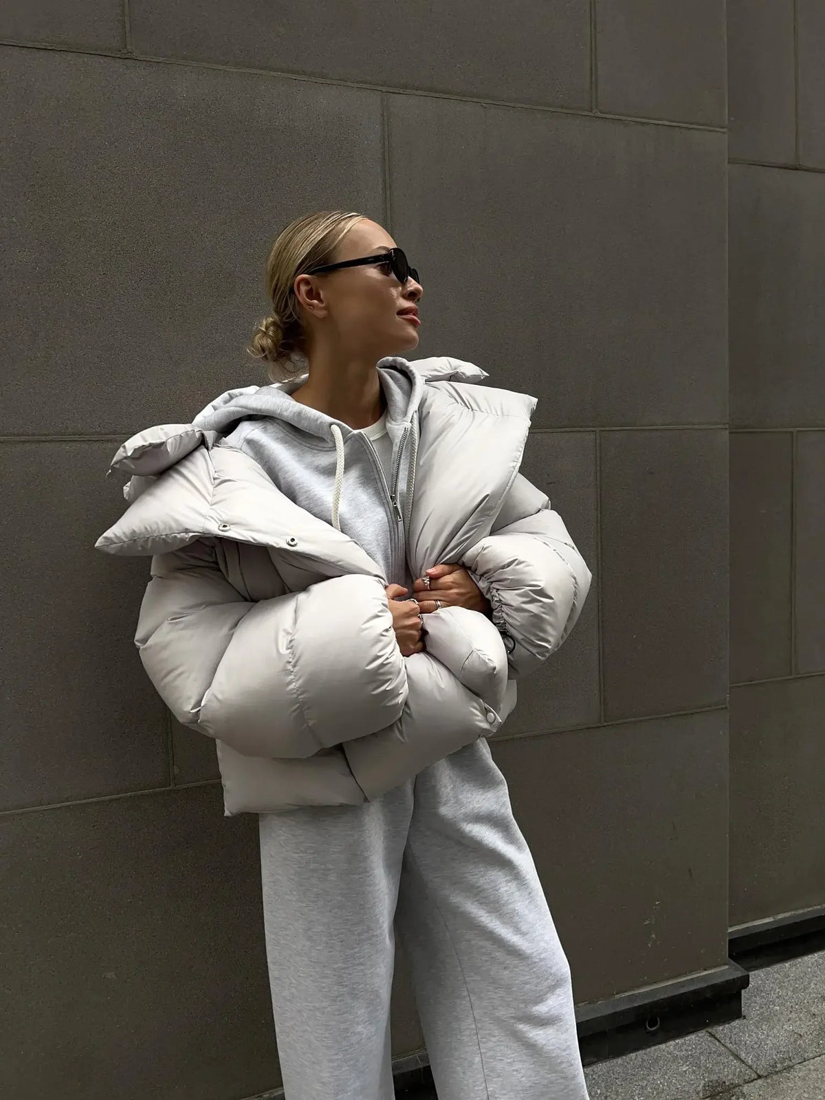 Piumino Donna Oversize con Cappuccio - immagine 8