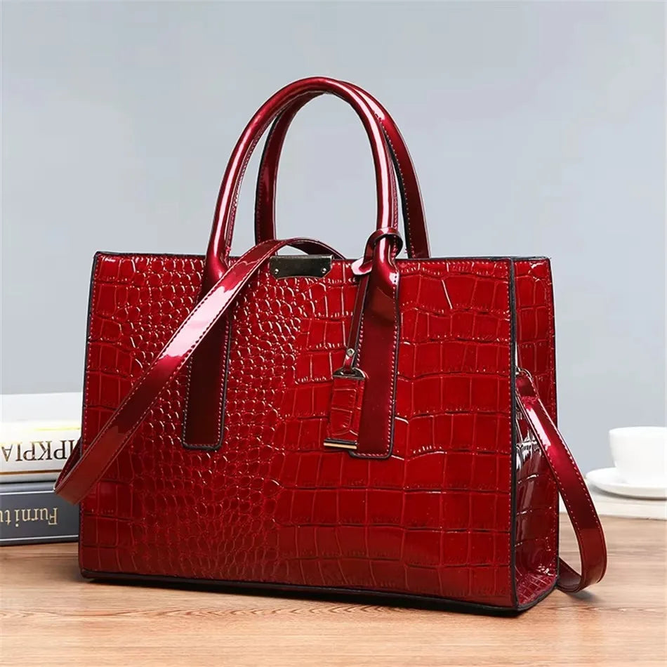 Borsa a tracolla donna con tasche e scomparti - foto 46 della galleria