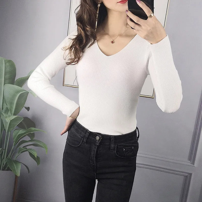 Maglia donna a costine con scollo a V e maniche lunghe