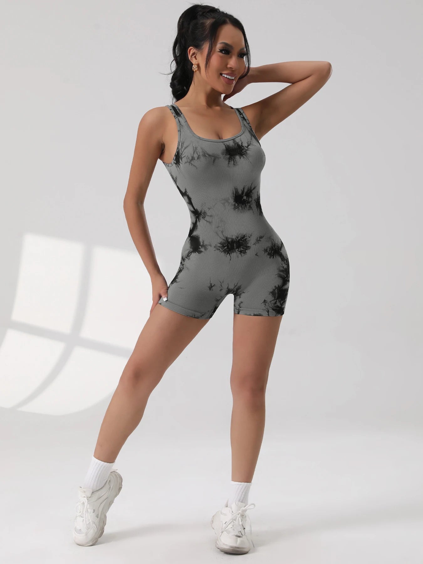 Jumpsuit sportiva donna 2025 – body seamless backless con scollo a U, elegante e funzionale