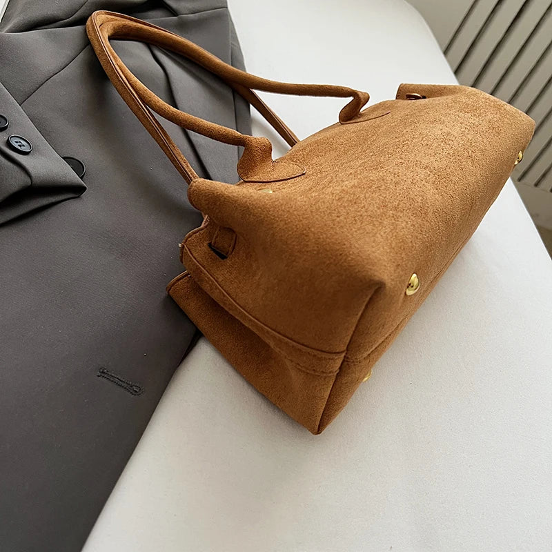 Borsa baguette tote in suede 2025 – stile underarm sofisticato, capiente e raffinato per donne commuter