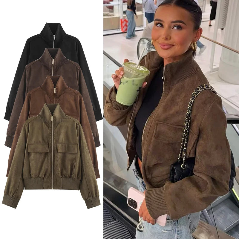 Giacca donna con grandi tasche, zip e collo alto - foto 4 della galleria