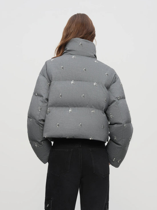 Piumino o gilet donna trapuntato con decorazioni - foto 17 della galleria