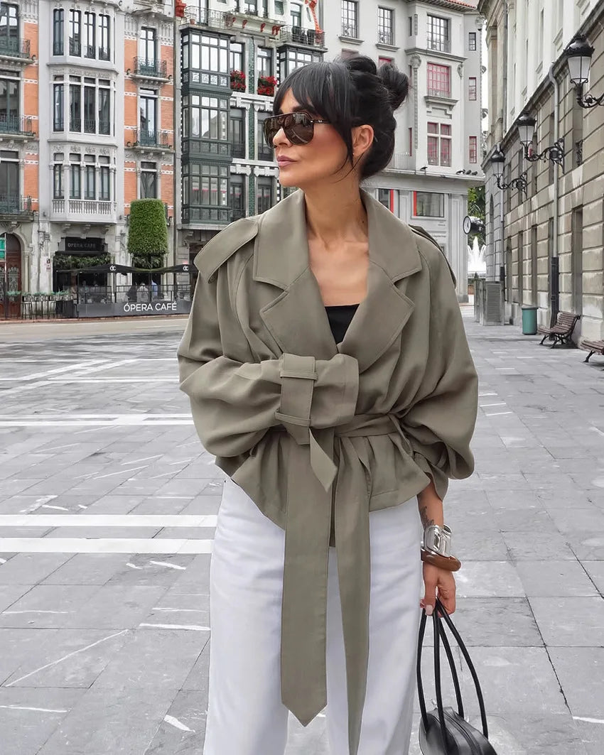 Trench coat corto con lacci per donna – Giacca a maniche lunghe, colletto a revers, abbottonatura singola, stile casual elegante per la primavera/autunno 2025