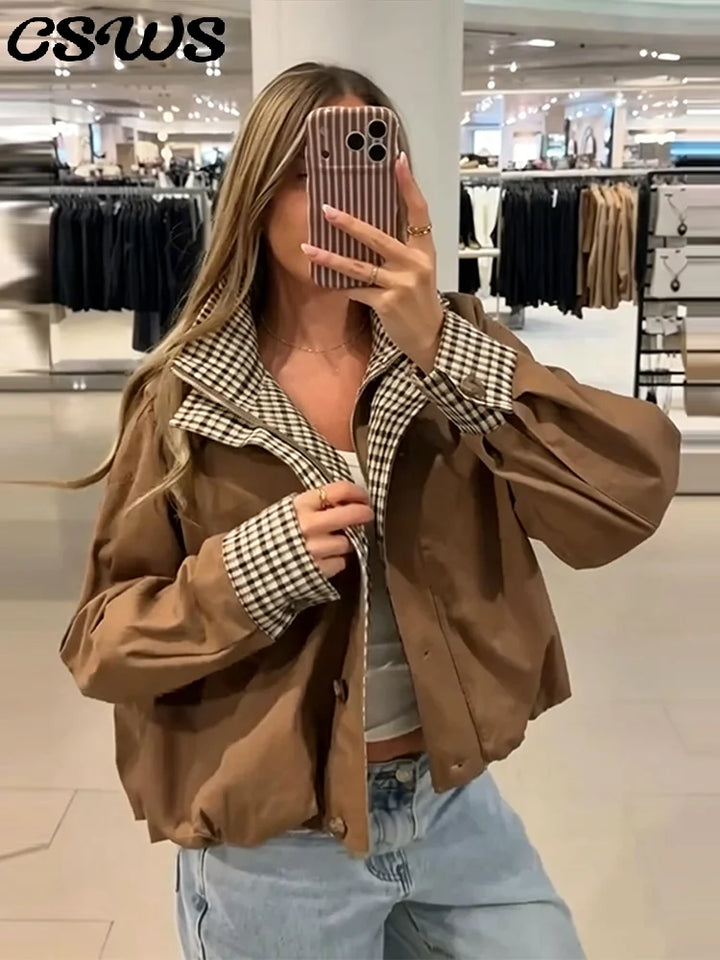 Giacca donna a quadri con collo alto e bottoni - foto 1 della galleria