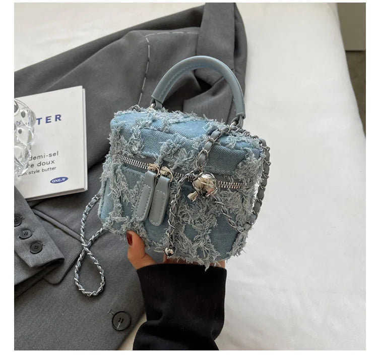 Borsa in Jeans Donna Stile Fashion – Spalla e Tracolla, Design Sfrangiato 2025