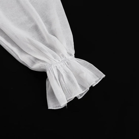 Abito bianco elegante mini con volant e leggero – 2025