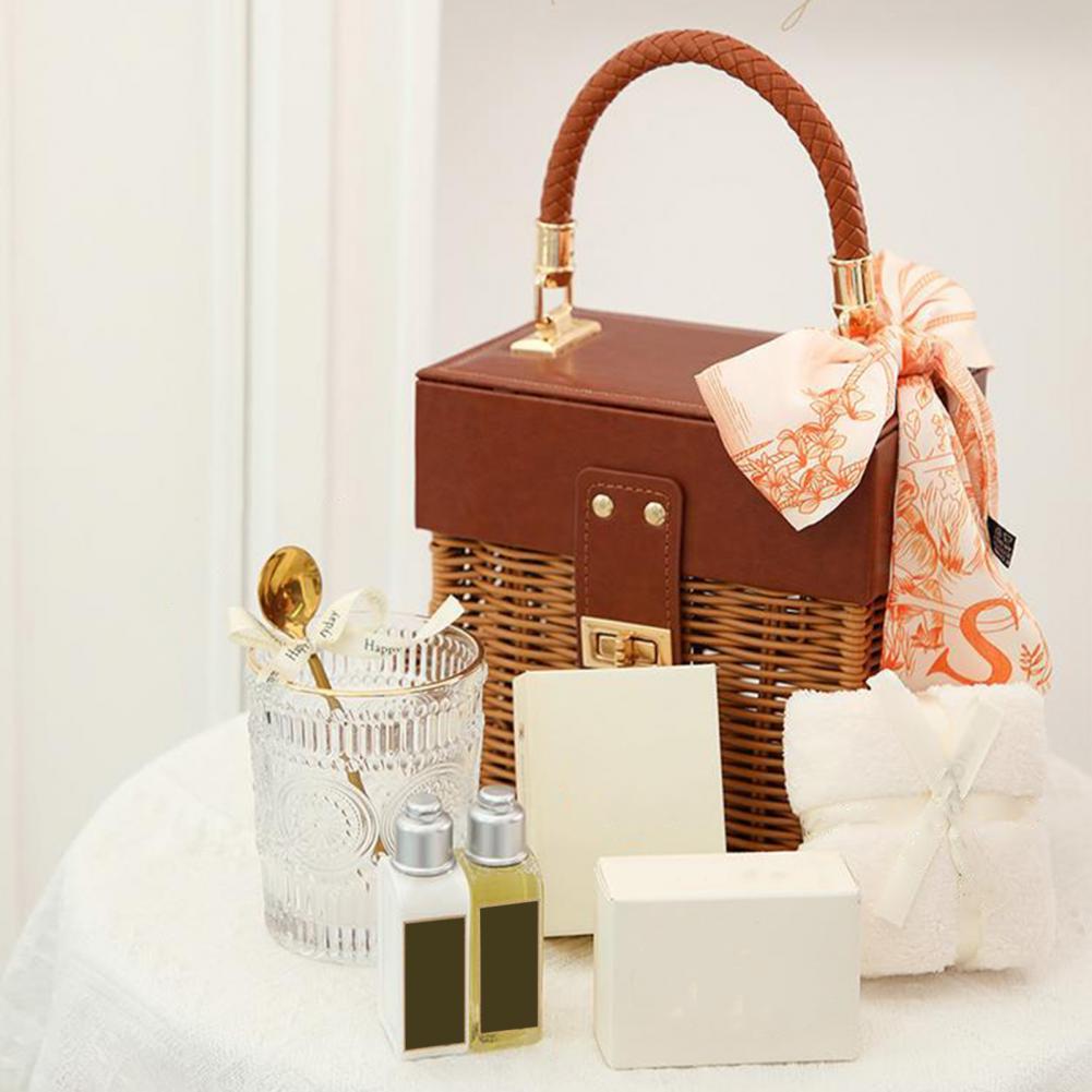Borsa a Tracolla in Rattan Nera per Donna – Stile Casual Estivo, Fatto a Mano, Forma Box, Perfetta per Viaggi e Spiaggia