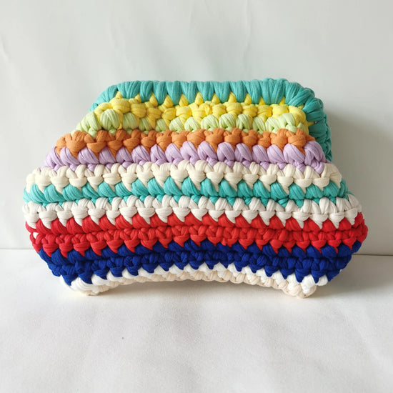 Clutch “Cloud Bag” in Crochet Fatta a Mano – Borsa Donna Soffice e Originale con Stile a Nuvola