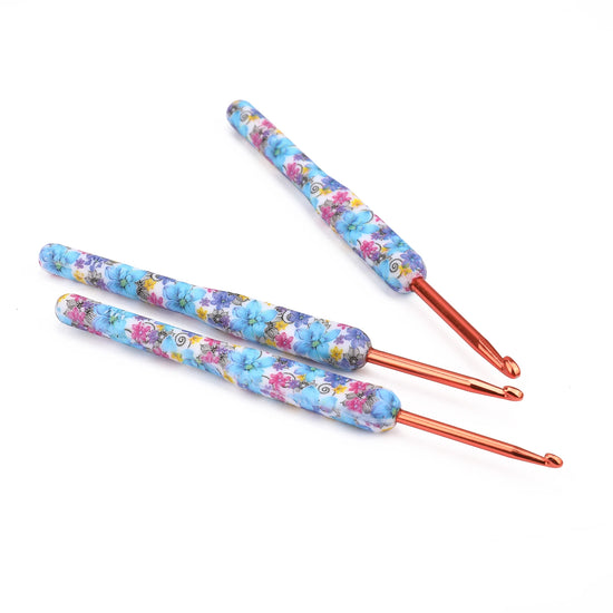 Set Uncinetti e Ferri da Maglia con Manico in Ceramica – Strumenti DIY per Cucito e Intreccio