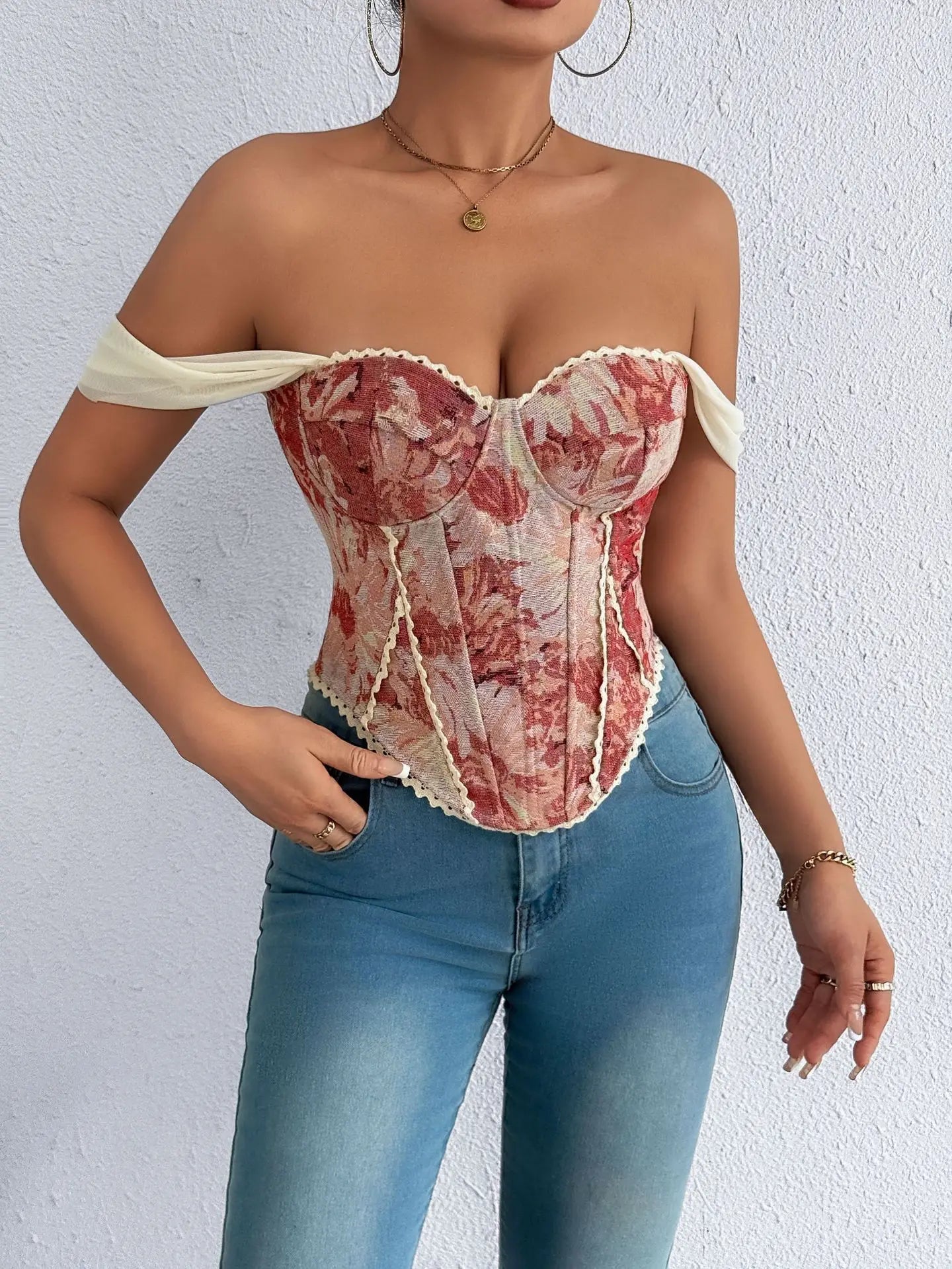 Top Donna in Pizzo Ricamato – Corsetto Elegante e Sexy