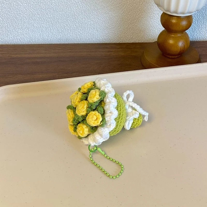 Portachiavi handmade a mini bouquet di fiori all’uncinetto – regalo dolce e artigianale
