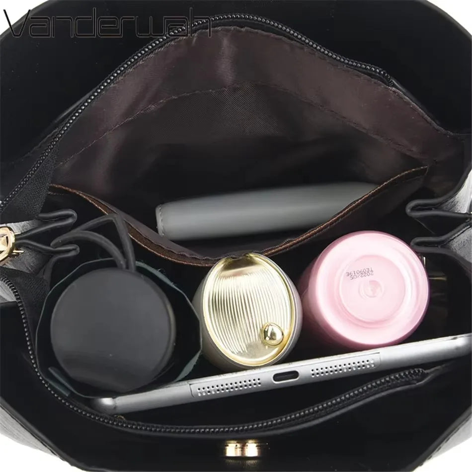 Borsa a tracolla donna con tasche e scomparti - foto 70 della galleria