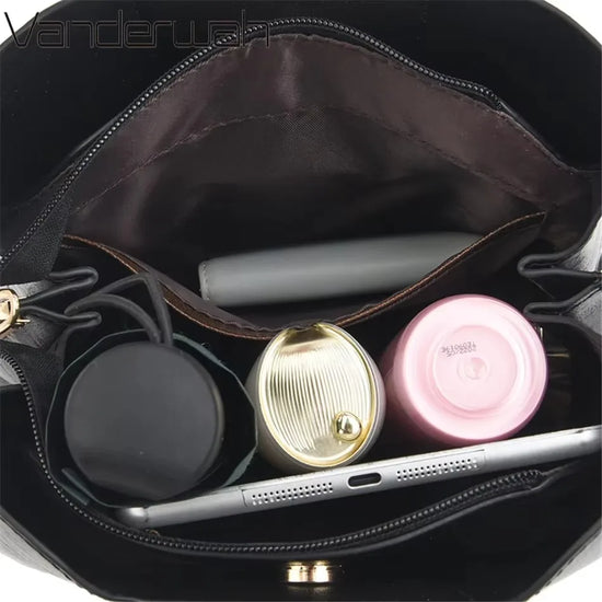 Borsa a tracolla donna con tasche e scomparti - foto 70 della galleria