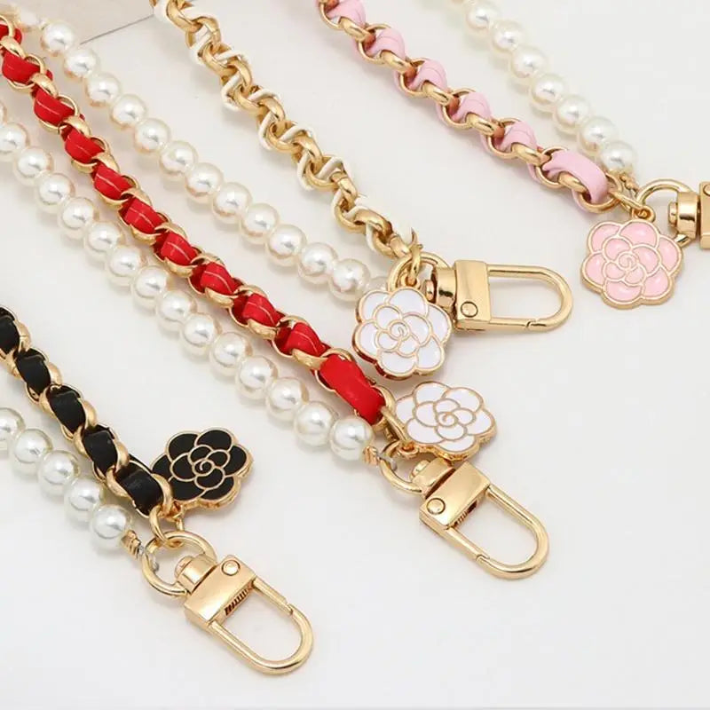 Portachiavi elegante doppio strato con perle + catena in pelle - accessorio fashion bag charm 2025