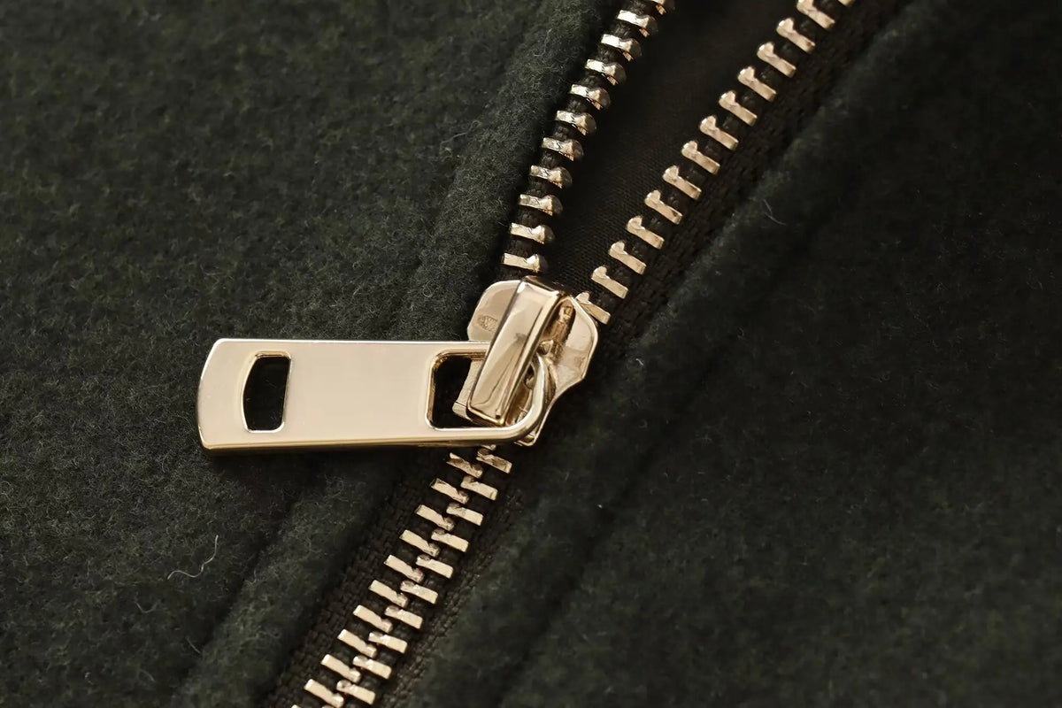 Giacca corta donna con zip, colletto e tasche - foto 10 della galleria