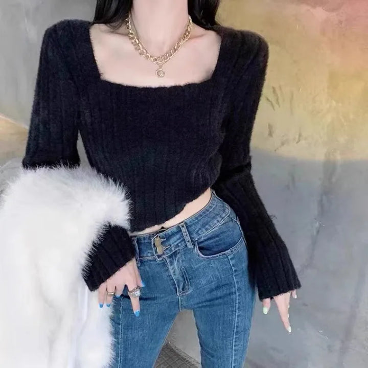 Maglione corto in maglia per l’autunno/inverno