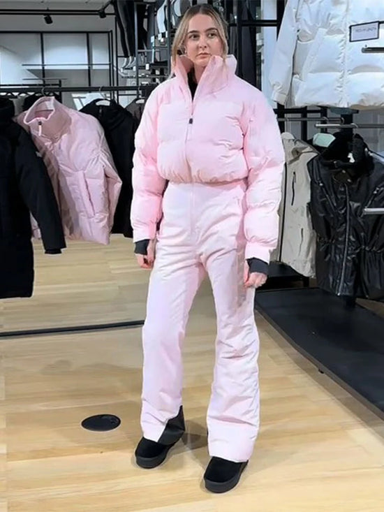 Abbigliamento neve donna: giacca, pantaloni o tuta