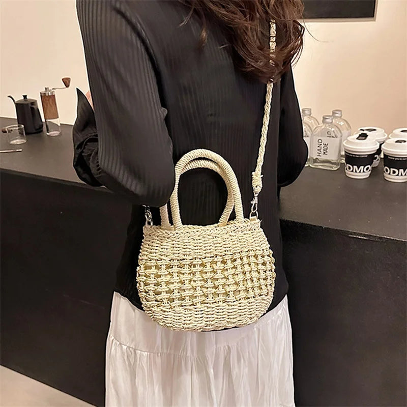 Borsa Piccola a Tracolla Donna in Paglia Intrecciata - Leggera e Trendy