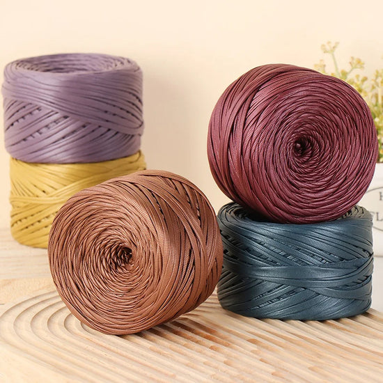 Filo in finta pelle (nappa matte) 200 g – yarn grosso per lavori fai-da-te: borse, uncinetto, craft & decorazioni