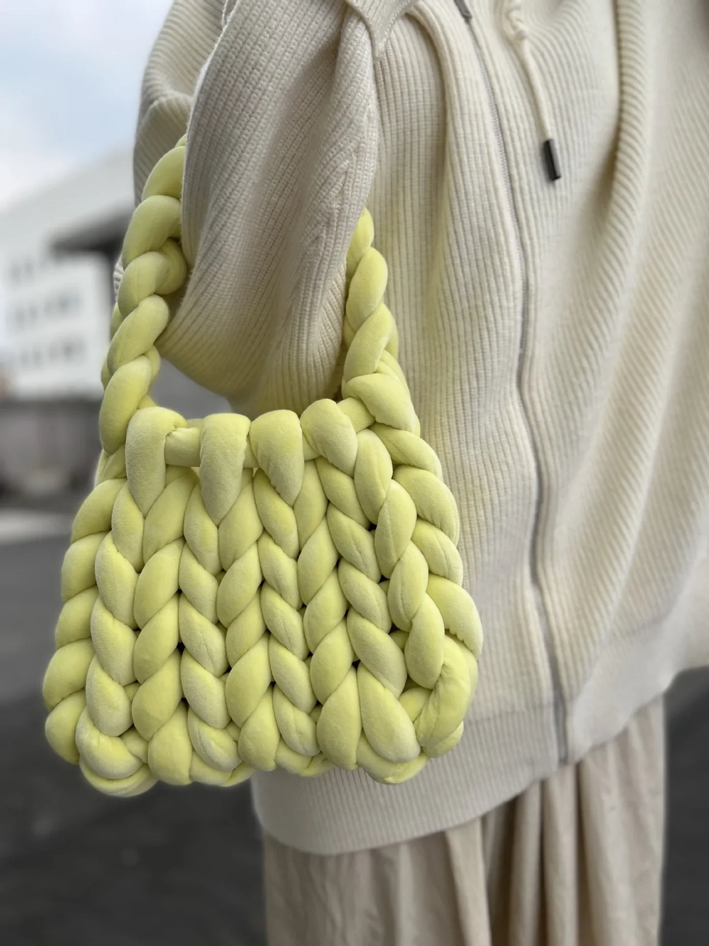 Borsa uncinetto in velluto intrecciato a mano – handbag artigianale unisex disponibile in più colori e dimensioni