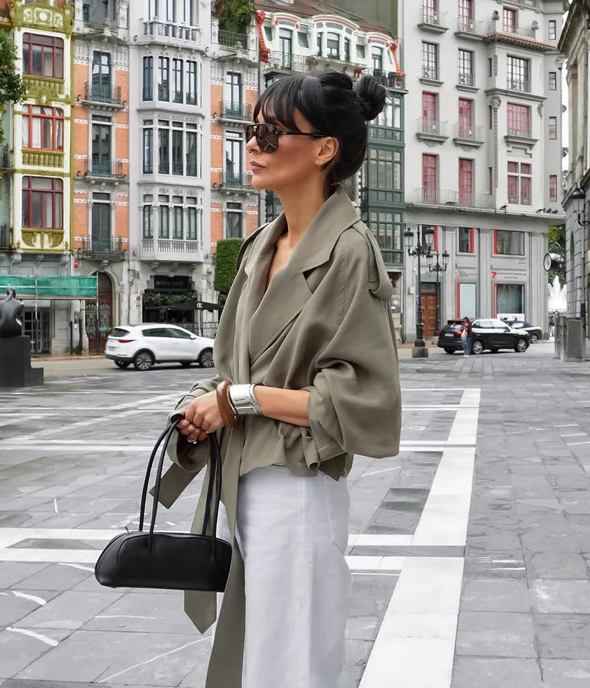 Trench coat corto con lacci per donna – Giacca a maniche lunghe, colletto a revers, abbottonatura singola, stile casual elegante per la primavera/autunno 2025