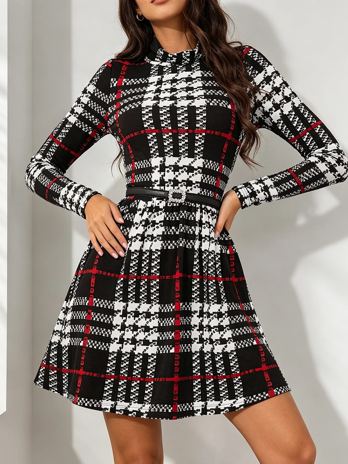 Vestito donna a quadri con maniche lunghe e cintura