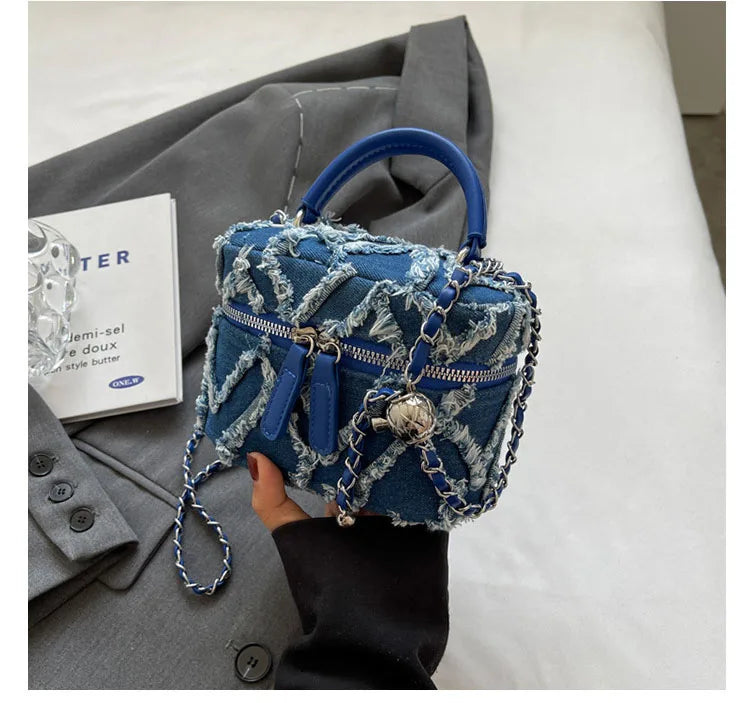 Borsa in Jeans Donna Stile Fashion – Spalla e Tracolla, Design Sfrangiato 2025