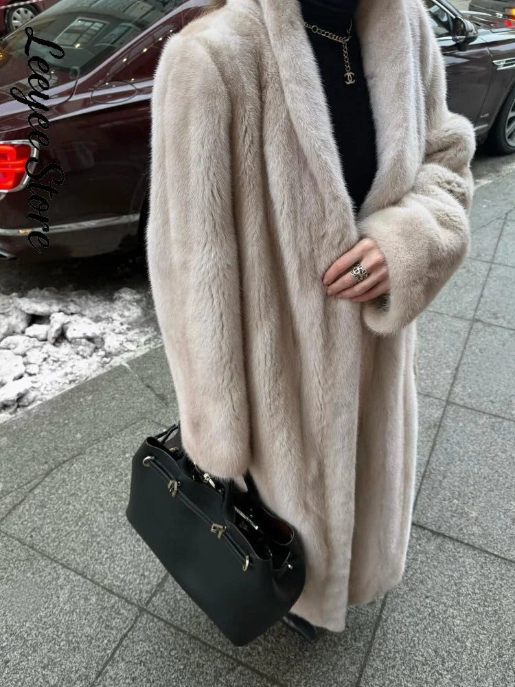 Cappotto donna in pelliccia sintetica dal taglio ampio