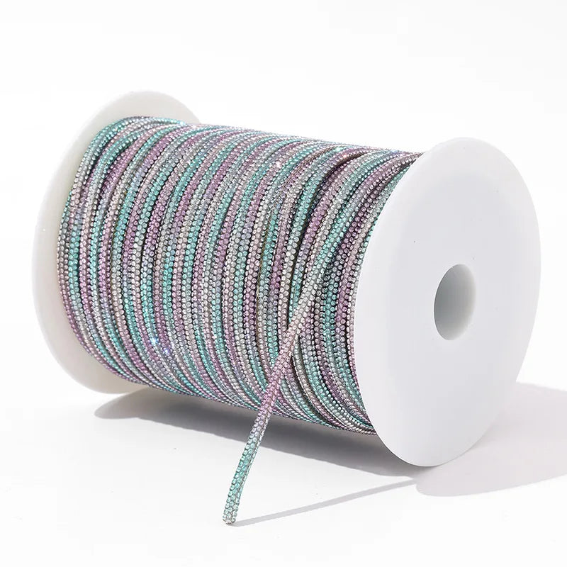 Corda in Cotone con Strass in Vetro 4 mm – 5 Metri Applicabile con Ferro o Cucitura per Abiti, Borse e Scarpe