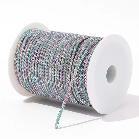 Corda in Cotone con Strass in Vetro 4 mm – 5 Metri Applicabile con Ferro o Cucitura per Abiti, Borse e Scarpe