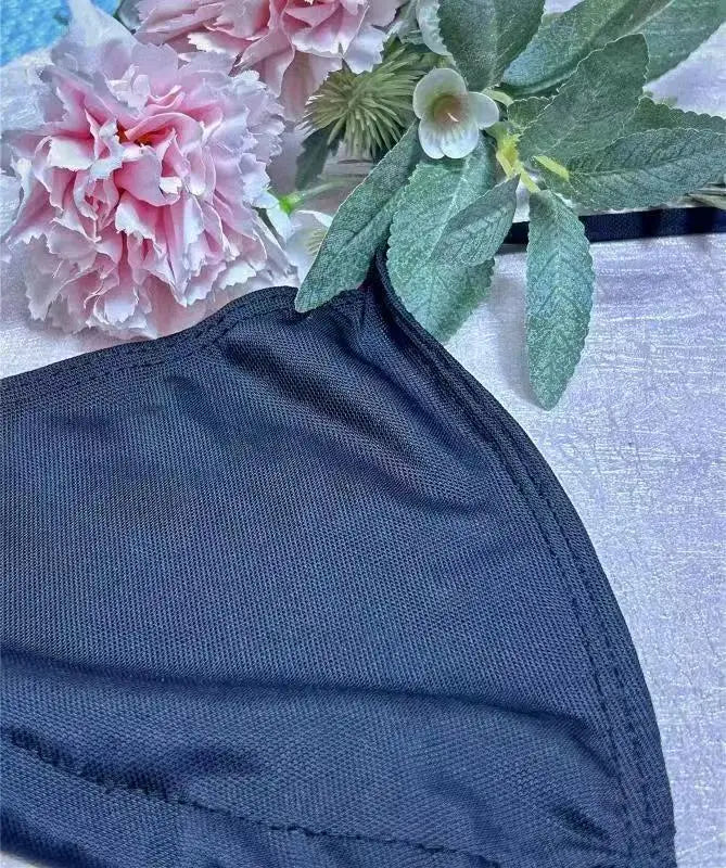 Bikini String Semi-Trasparente – Abbronzatura Uniforme sotto il costume da bagno