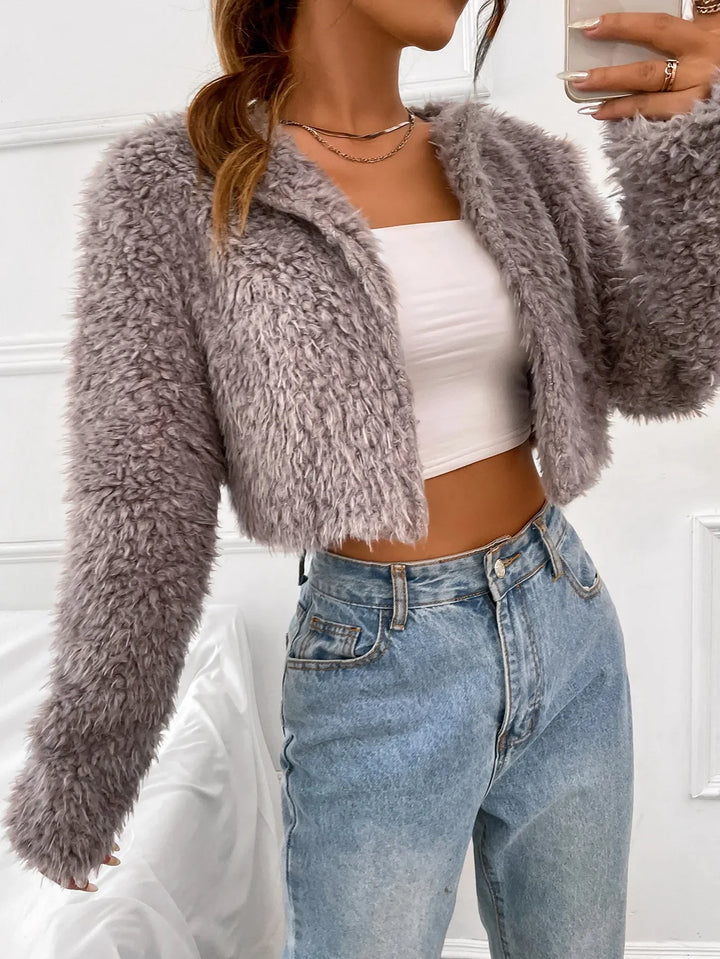 Cappotto corto “lamb hair” versione coreana 2025 – cardigan fluffy oversize caldo e sweet chic