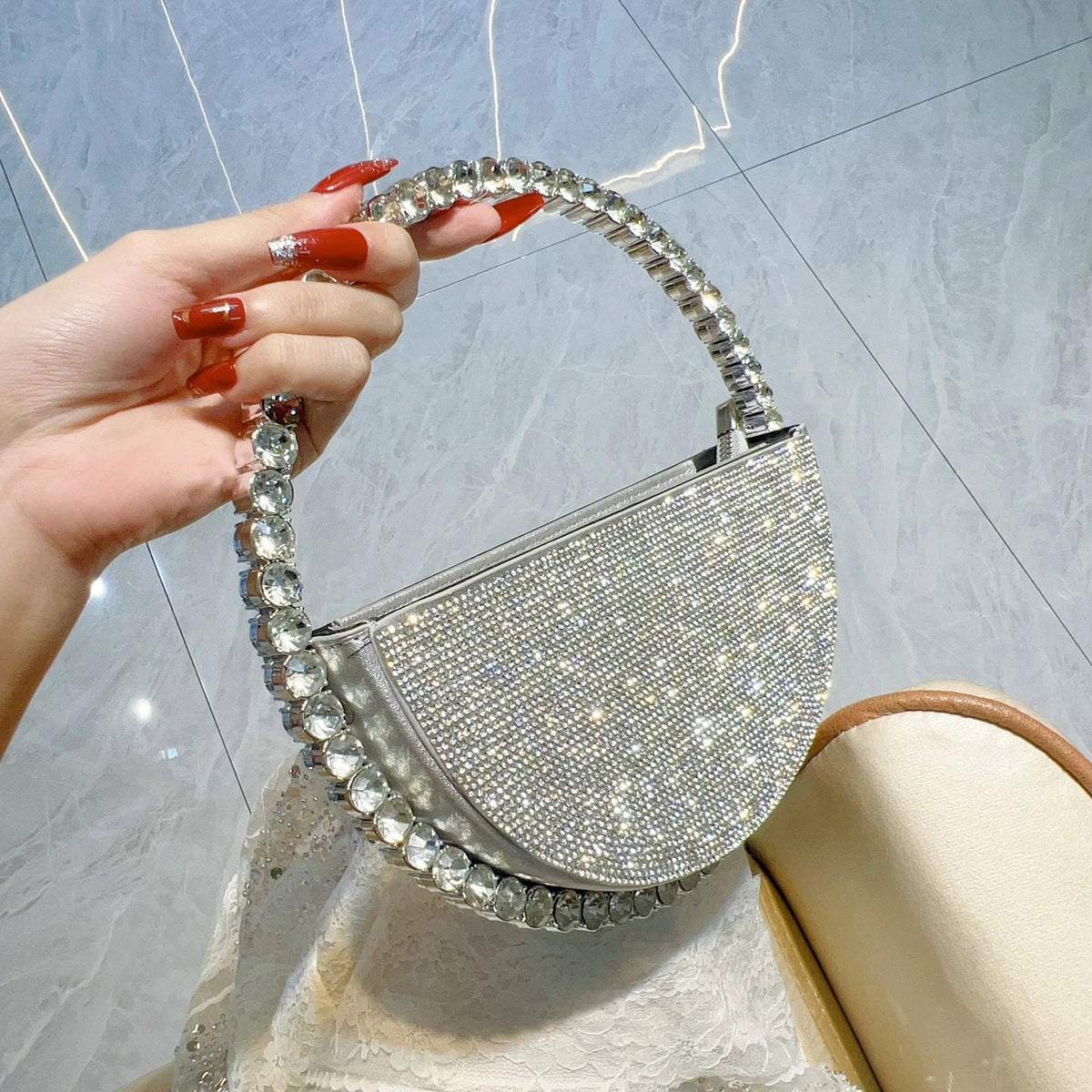 Clutch tonda glitter con strass – Borsa da sera elegante a forma di diamante piccola