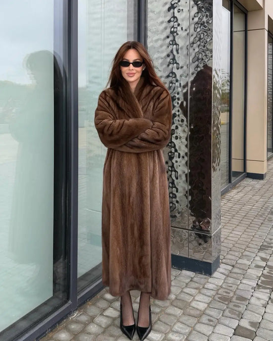 Cappotto donna in pelliccia sintetica dal taglio ampio