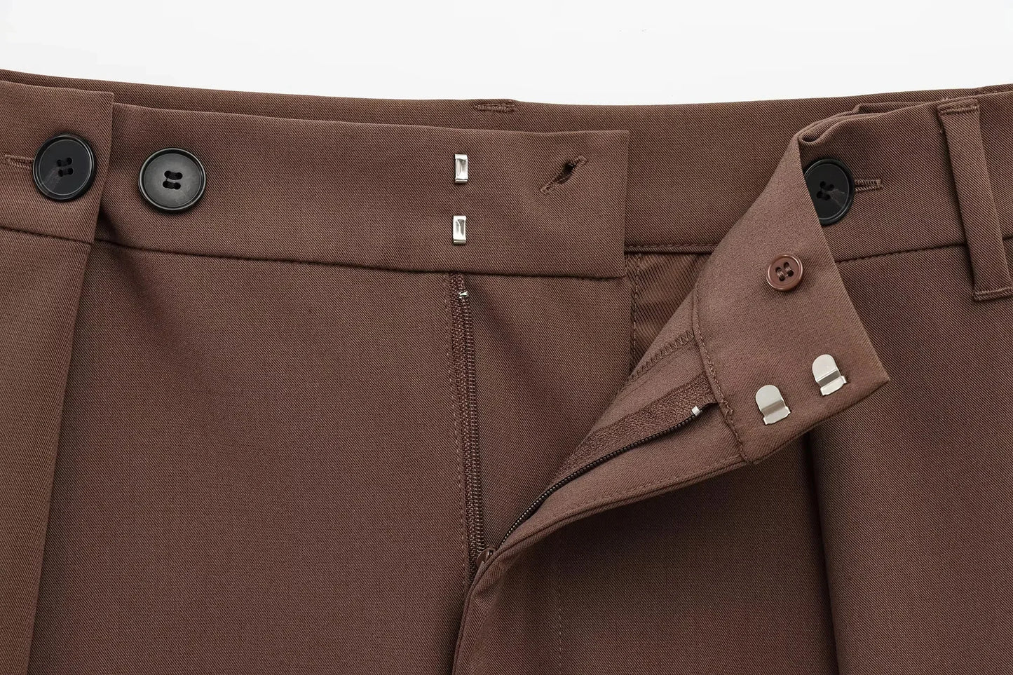 Completo donna ufficio 2025 ‒ blazer “shrug” + pantaloni lunghi dritti, stile elegante casual con cintura, perfetto