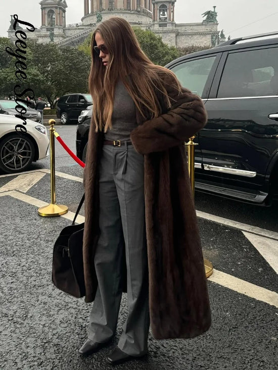 Cappotto donna in pelliccia sintetica dal taglio ampio