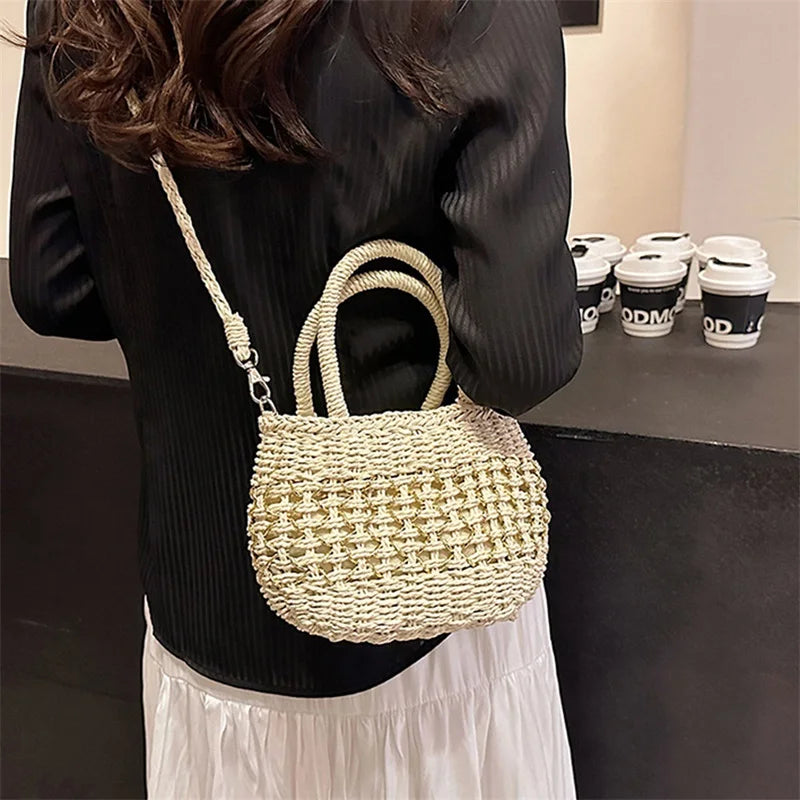 Borsa Piccola a Tracolla Donna in Paglia Intrecciata - Leggera e Trendy