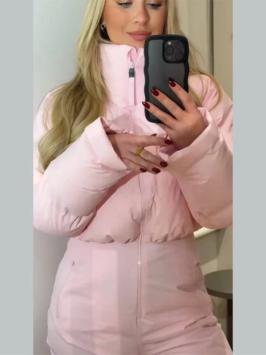 Abbigliamento neve donna: giacca, pantaloni o tuta