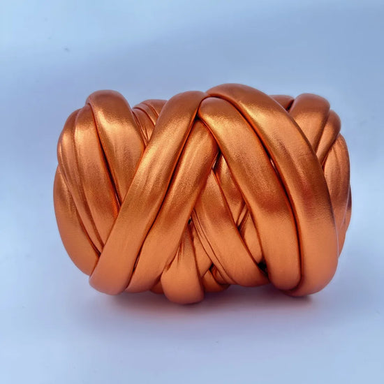 Filato mesh / ecopelle marshmallow per borse e uncinetto – opaco/lucido + pelle intrecciata artigianale