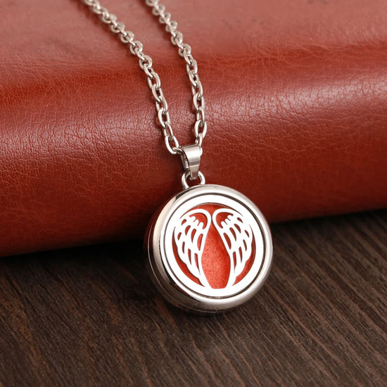 Collana Aromaterapia Albero della Vita – Ciondolo Rotondo Diffusore Oli Essenziali in Acciaio Inox | Idea Regalo Donna