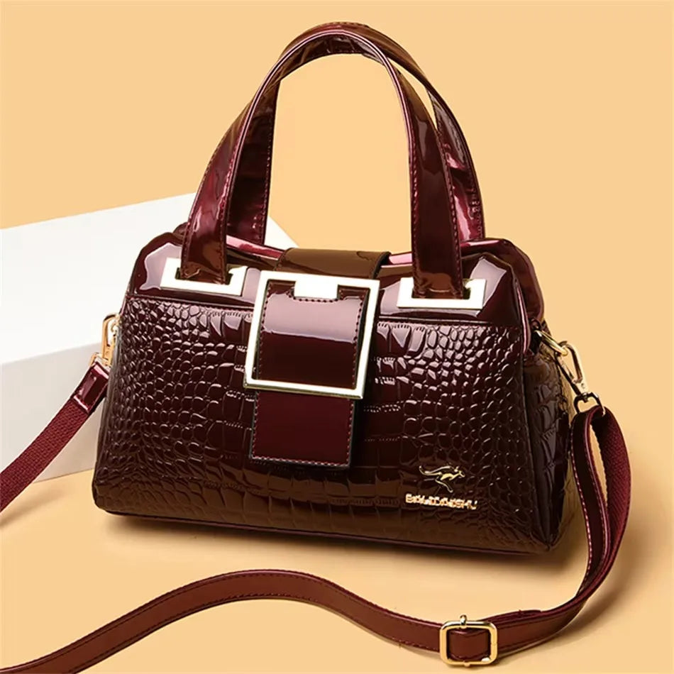 Borsa a tracolla donna con tasche e scomparti - foto 88 della galleria