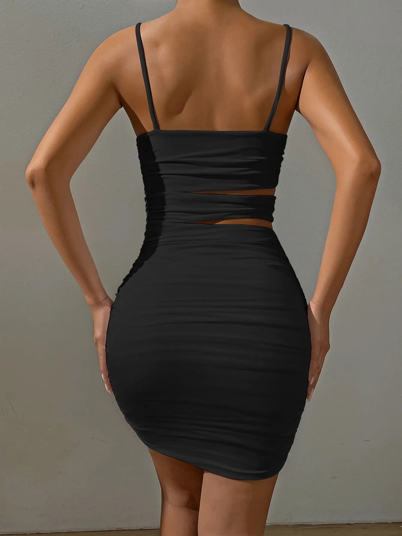Mini Abito Bodycon da Donna – Spaghetti Strap, Backless, Estivo 2025