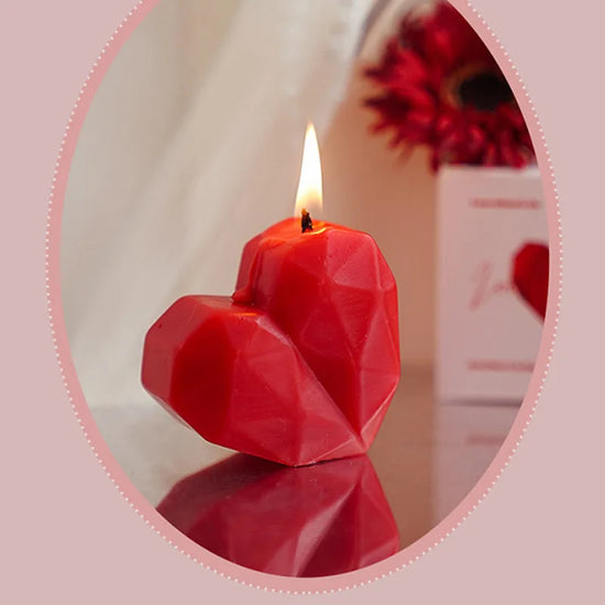 Candele Profumate a Forma di Cuore Rosso – Decorazioni Romantiche per San Valentino