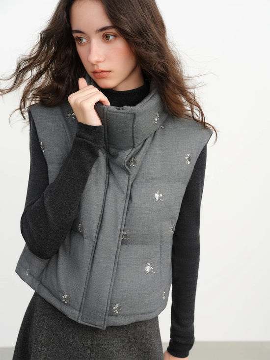 Piumino o gilet donna trapuntato con decorazioni - foto 4 della galleria