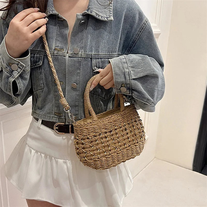 Borsa Piccola a Tracolla Donna in Paglia Intrecciata - Leggera e Trendy