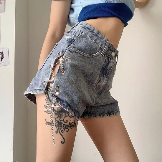 Shorts donna sexy in denim stile coreano – vita alta, biker aesthetic, strappi e paillettes estate 2025